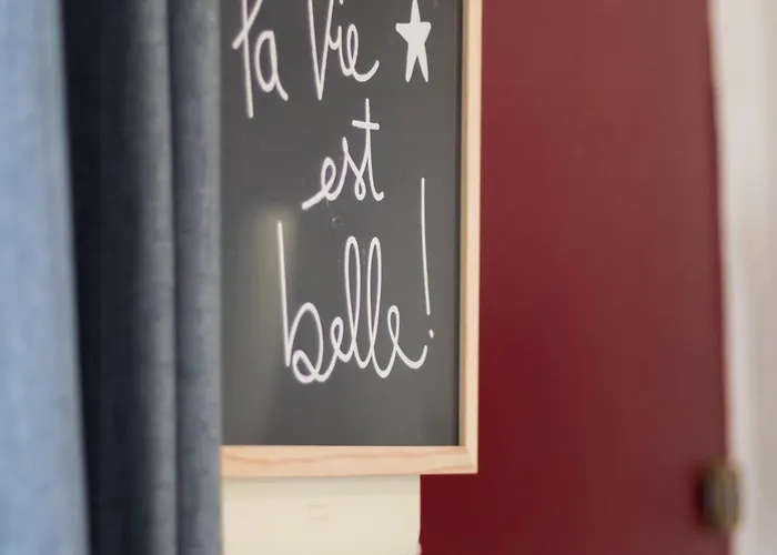 Le Temps D'eugene Centre Historique Apartamento *